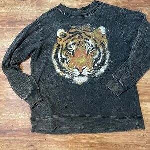 Love Vintage Acid Wash Tiger Sweater 🐯🔥
